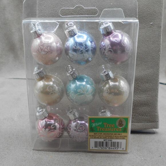 Nicole Mini Tree Treasures Pastel Ball Christmas Ornaments MTT2183 Snowflake - Picture 2 of 5